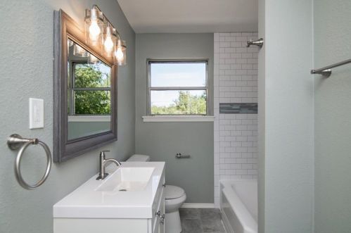 2813 Sarah Jane Ln, Fort Worth TX  76119-4723 exterior