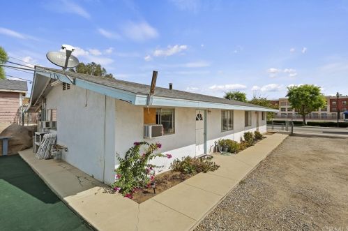 16 C St, Perris, CA 92570-2034