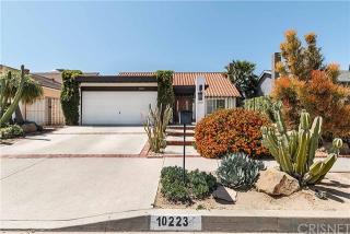 10223 Glade Ave, Chatsworth CA  91311-2813 exterior