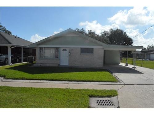 811 Garden Rd, Marrero, LA 70072-1432