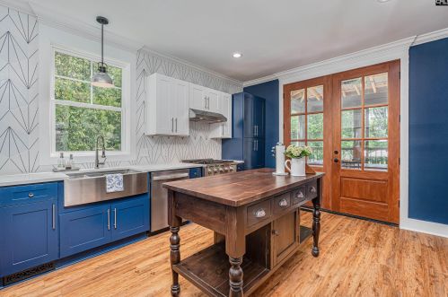 210 Efird St, Lexington SC  29072-3520 exterior