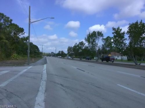 5023 Lee Blvd, Lehigh Acres, FL 33971-1016