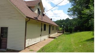 2060 Ed Watson Rd, Lewisburg, TN 37091-5438