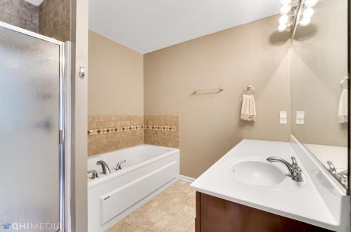 11818 Broadway, Crown Point IN  46307-8877 exterior