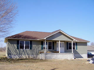 101 Chestnut Ct, Crossville, TN 38555-1506
