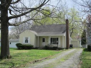 1940 Stabler Rd, Akron, OH 44313-6036