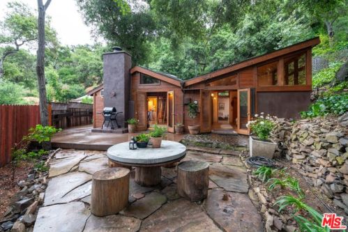 650 Topanga Canyon Blvd, Topanga, CA 90290-3839