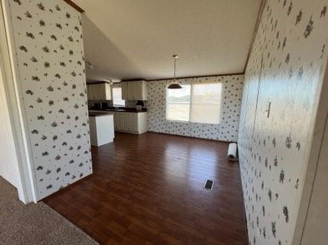 6315 County Road 608, Burleson TX  76028-1137 exterior