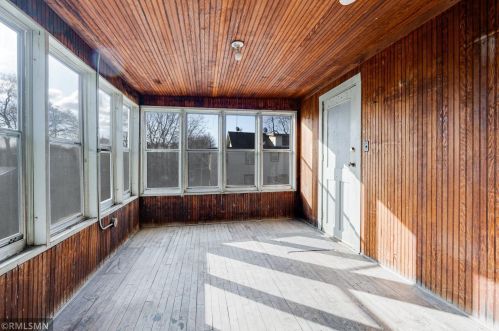 3449 Snelling Ave, Minneapolis MN  55406-2637 exterior