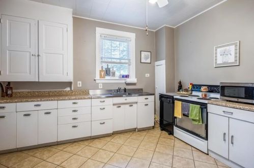 324 Elm Rd, Ambridge PA  15003-2134 exterior