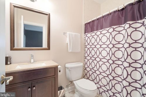 15840 Parnell Ct, Haymarket VA  20169-1667 exterior