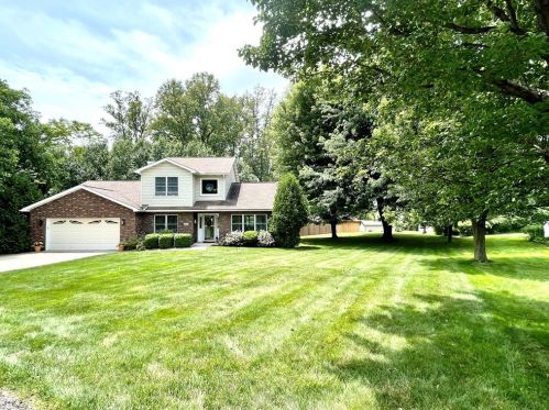 505 Bennington Pl, Hopwood, PA 15445-2234