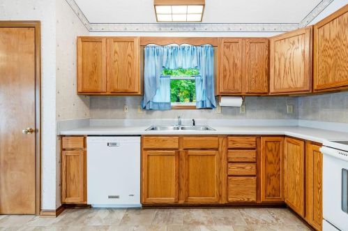 7991 Windsome Ct, Blacklick OH  43004-8104 exterior