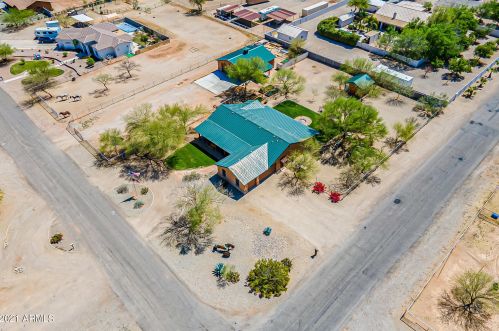 34705 Calle Flores Rd, San Tan Valley, AZ 85140-7631