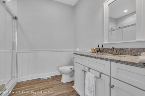 21 Halsey Dr, Bricktown NJ  08723-7510 exterior