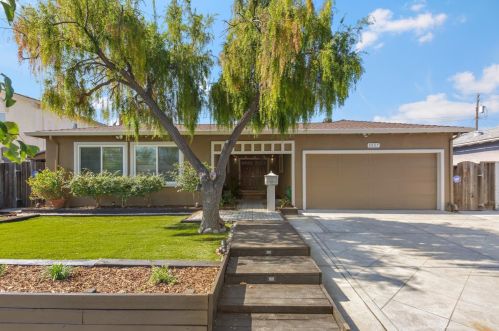 5887 Embee Dr, San Jose, CA 95123-3513