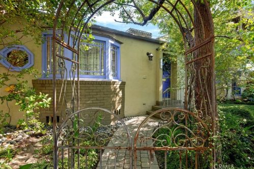 5867 Irvine Ave, North Hollywood, CA 91601-1020