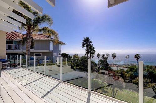 30525 Rhone Dr, Rancho Palos Verdes CA  90275-5742 exterior