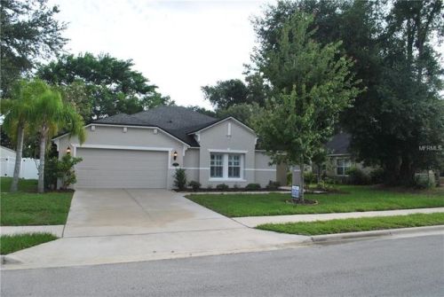 1343 Pup Fish Ln, Deland, FL 32724-4644