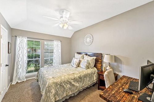 4902 Lk Catherine Ct, Richmond TX 77407-7990 exterior