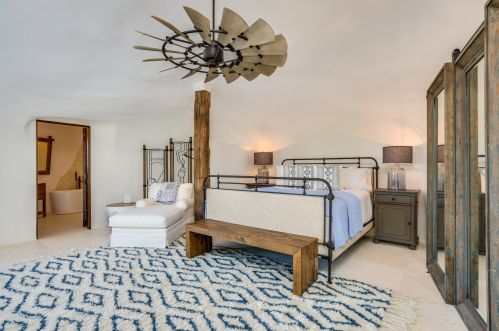400 Camino Alturas, Palm Springs CA  92264-8996 exterior