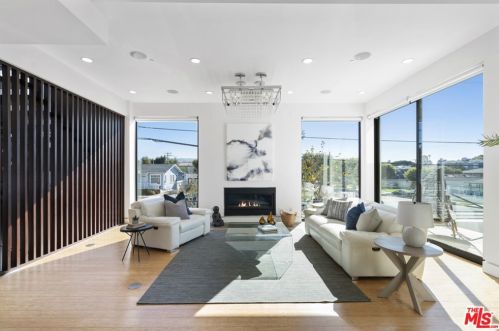 628 Elvira Ave, Redondo Beach, CA 90277-4210