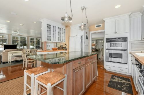 7 Sunken Meadow Rd, Northport NY  11768-2718 exterior