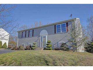 27 Remington Farm Dr, Coventry RI  02816-8276 exterior