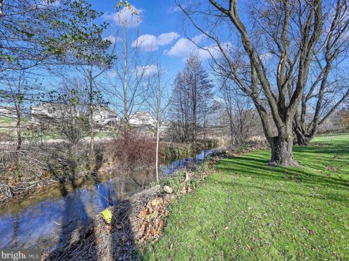 403 Carter Moir Dr, Lancaster PA  17601-2969 exterior