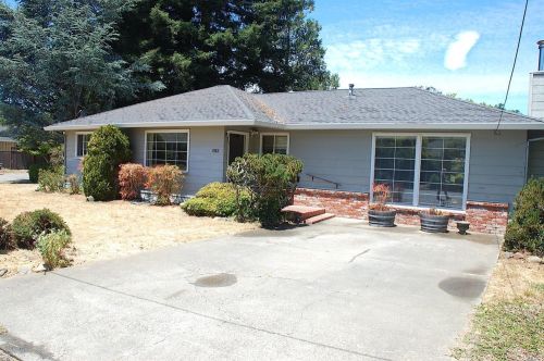 7882 Danmar Dr, Sebastopol, CA 95472-2710