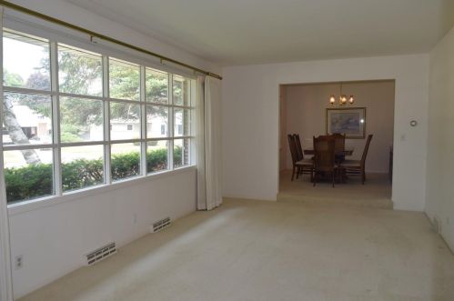 759 Sterling Dr, Fond Du Lac WI  54935-6242 exterior