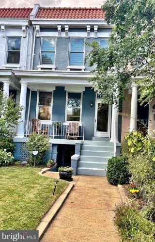 1328 Carolina Ave, Washington, DC 20002-6424