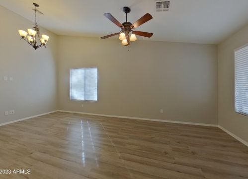 885 Julie Ave, San Tan Valley AZ  85140-5825 exterior