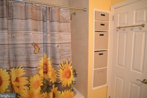 156 Boxwood Ct, Pottstown PA  19464-1500 exterior