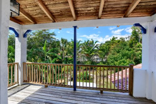 1206 9th Ave, Delray Beach FL  33483-5939 exterior