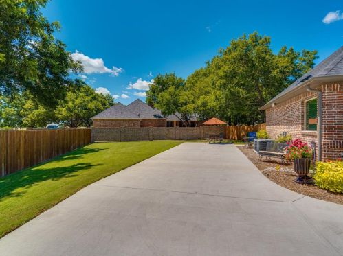 105 Water Garden Dr, Waxahachie TX  75165-6243 exterior