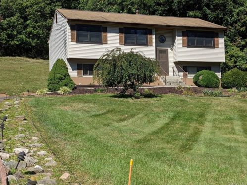 1993 Route 9d, New Hamburg, NY 12590-5773