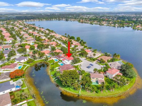 18856 23rd Pl, Hollywood FL  33029-5340 exterior