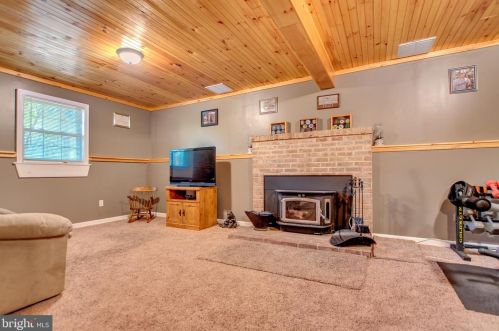 100 Hilldale Rd, Etters PA  17319-9469 exterior