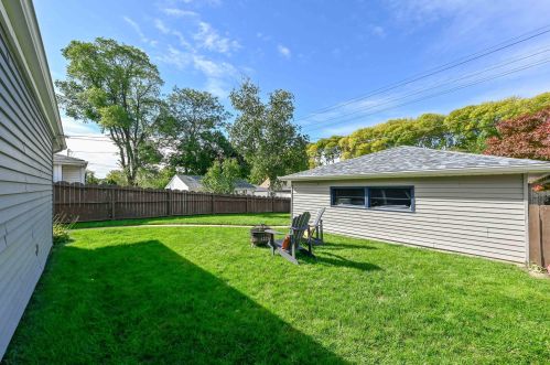 2101 116, Milwaukee WI 53226-2106 exterior