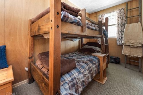 340 Sherwood Blvd, Big Bear City CA  92314 exterior