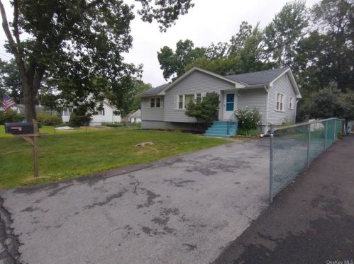 224 Commonwealth Ave, Middletown, NY 10940-4440