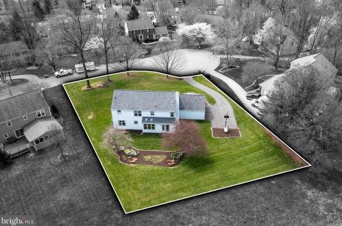 107 Cabot Ct, Downingtown, PA 19335-4412
