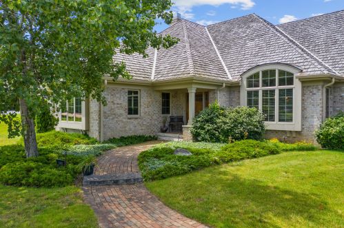 11405 Justin Dr, Thiensville, WI 53092-2785