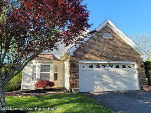 173 Sylvan Lake Blvd, Berkeley Township, NJ 08721-1963