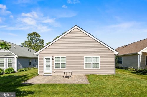 15 Brattleboro Rd, Swedesboro NJ  08085-2515 exterior