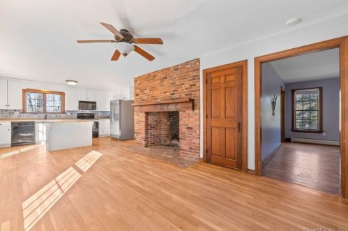 23 Cedar Hill Ln, Colchester CT  06420-4008 exterior