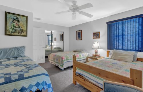 7855 66 Ave, Vero Beach FL  32968-9738 exterior