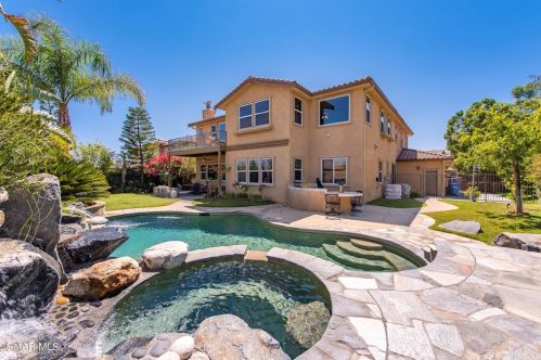 3824 Doheney Ct, Simi Valley CA  93063-0208 exterior