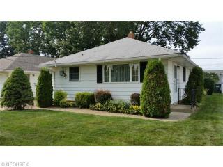 30105 Regent Rd, Willowick, OH 44092-1758